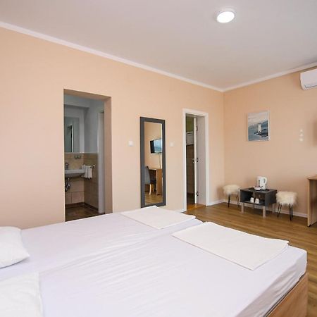 Danubiana Apartments 5 克拉多沃 外观 照片