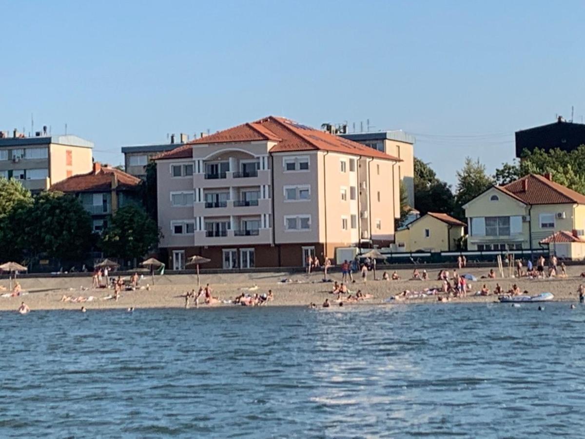 Danubiana Apartments 5 克拉多沃 外观 照片