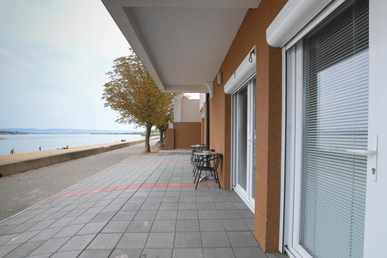 Danubiana Apartments 5 克拉多沃 外观 照片